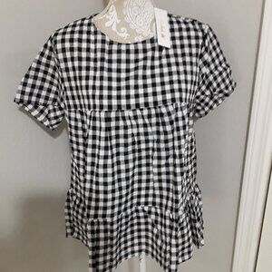 New Petallush black and white top size XL